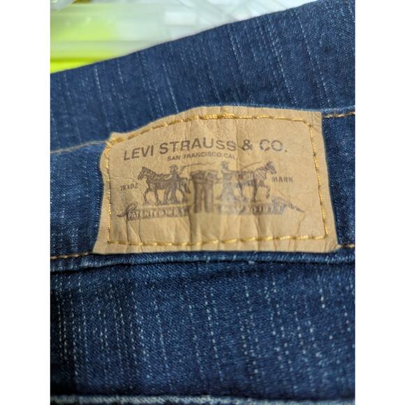 Levi's womens Jeans Sz 6 Perfectly slimming red tab 512 Boot cut Waist 30 Ins30" - Picture 7 of 9